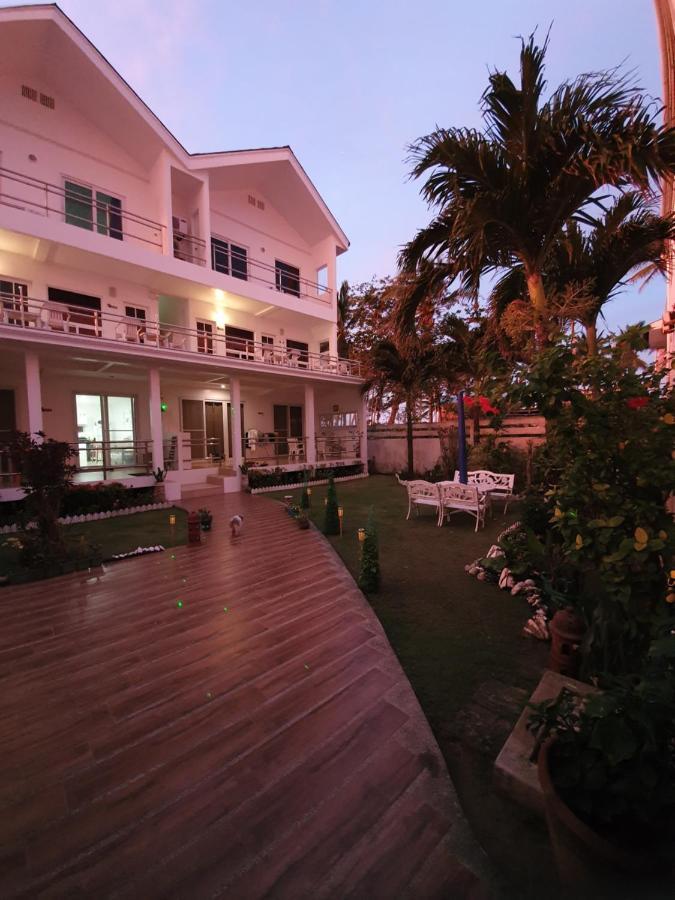 คลับโบราเคย์ อพาร์เตลล่า Hotel Balabag  ภายนอก รูปภาพ
