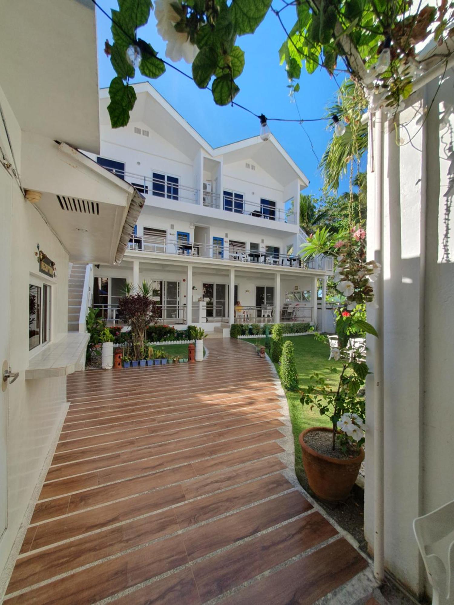 คลับโบราเคย์ อพาร์เตลล่า Hotel Balabag  ภายนอก รูปภาพ
