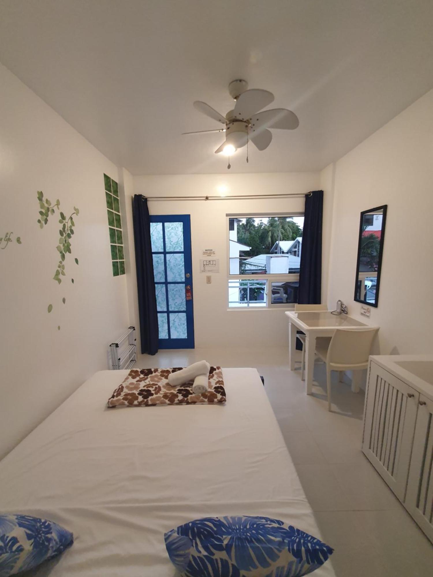 คลับโบราเคย์ อพาร์เตลล่า Hotel Balabag  ภายนอก รูปภาพ