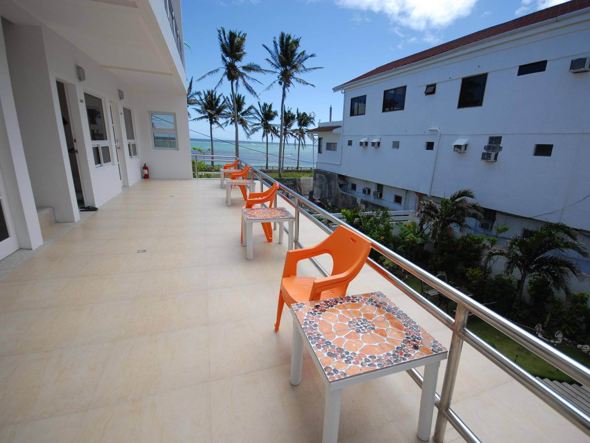 คลับโบราเคย์ อพาร์เตลล่า Hotel Balabag  ภายนอก รูปภาพ
